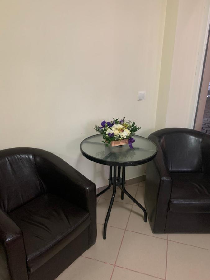Casa Bucurr Hotel Afumati Bagian luar foto