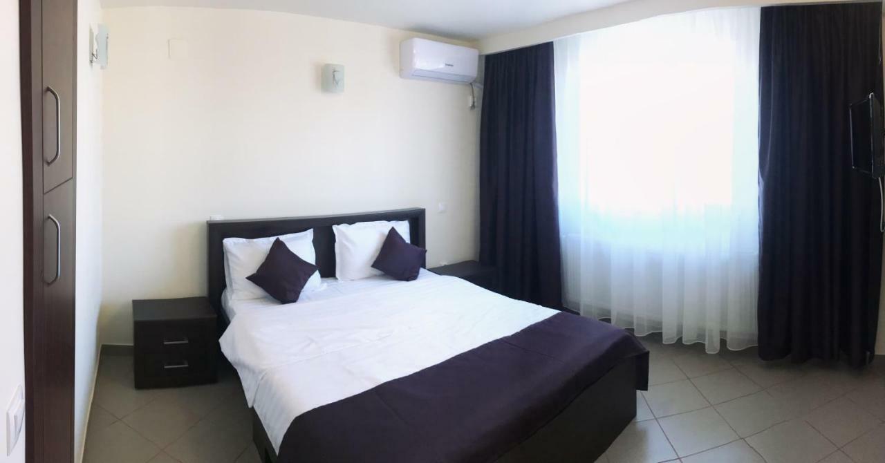 Casa Bucurr Hotel Afumati Bagian luar foto